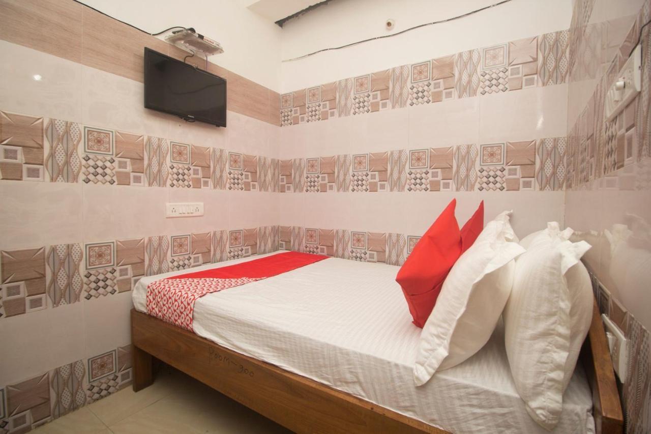 Māldah Super Hotel O Kshounish Residency מראה חיצוני תמונה