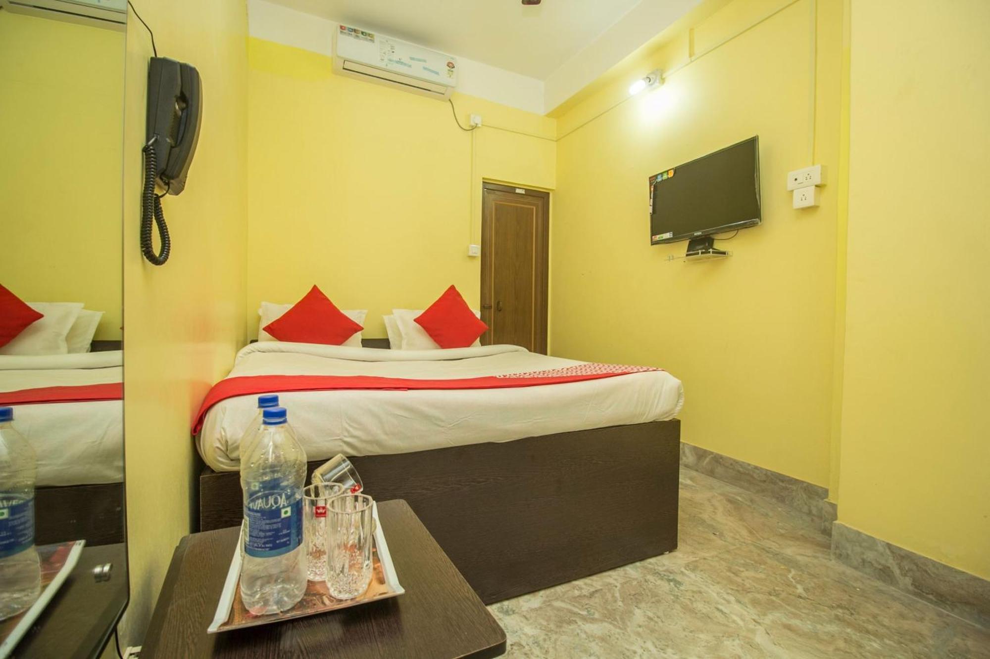 Māldah Super Hotel O Kshounish Residency מראה חיצוני תמונה